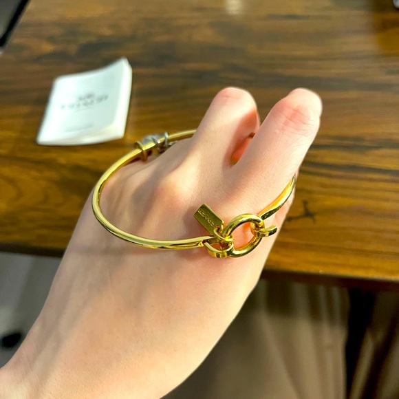 Coach Bracelet - Picture 3 of 4